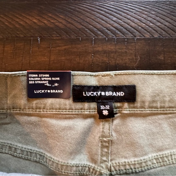 Lucky Brand Straight Fit Five Pocket Pant 30” inseam - Picture 3 of 7